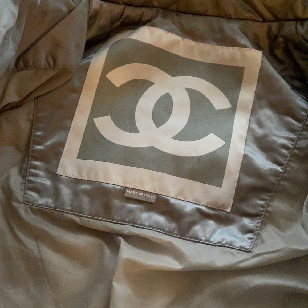 Chanel Fall/Winter Jacket Size 38 - image 6